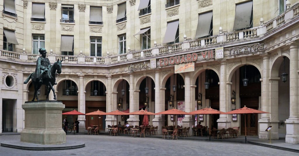 Place Edouard VII, Paris